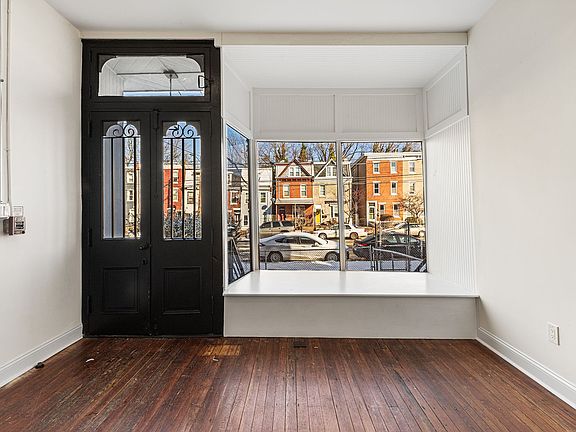 3rd image of 3514 W Allegheny Ave