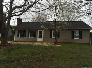 9120 Moss Cove Ct, Charlotte, NC 28227