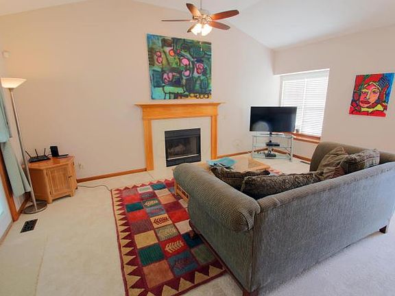 5th image of 472 Glenside Ln
