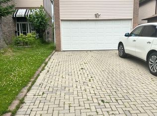 82 Muirlands Dr, Toronto, ON M1V 2B4