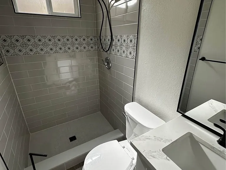 5569 Troy St — Photo 14