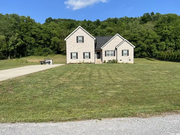 135 Hillside Cove Dr, Woodbury, TN 37190