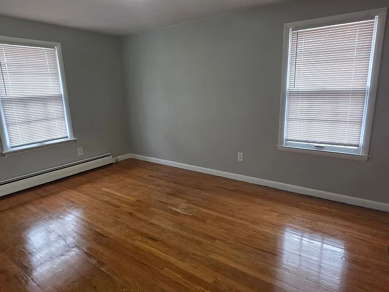 4415 Columbus Ave — Photo 8
