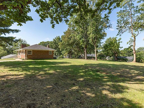 5th image of 9301 Meister Ln