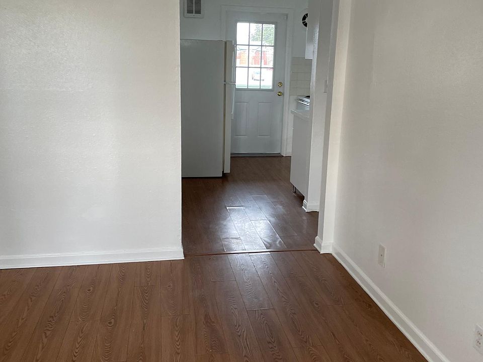 1st image of 4001 112th St SW #1