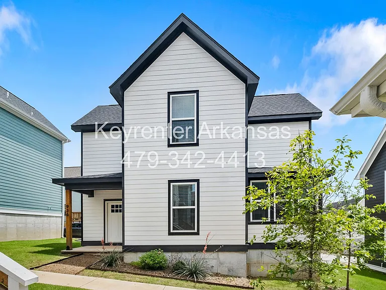 936 S Wichita Ave — Photo 2