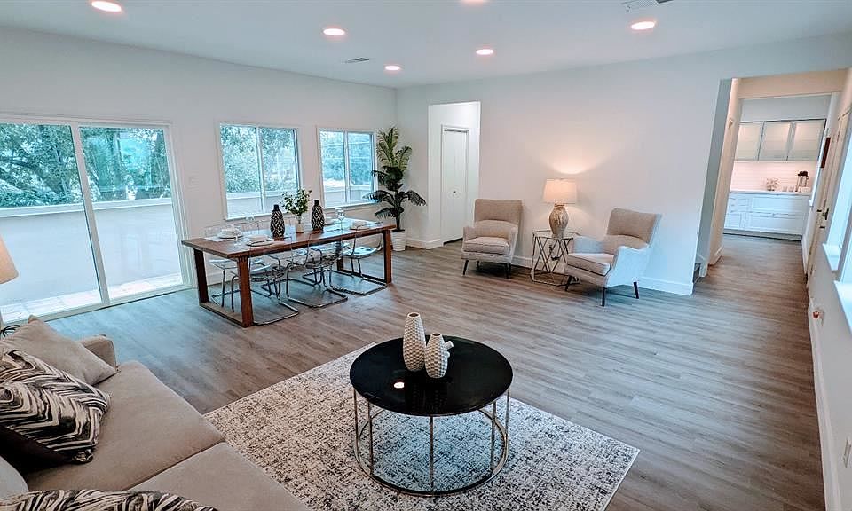 1st image of 400 Tuam St Unit 20