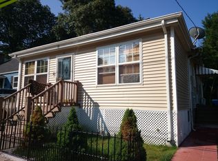 31 Goethe St, West Roxbury, MA 02132