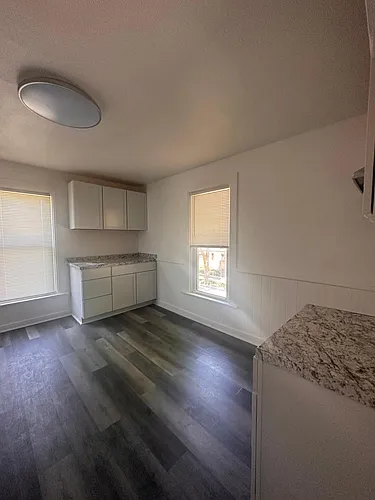1840 1/2 N Saint Clair St #UPPER Photo 1