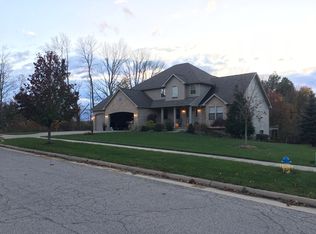 214 Scenic Rdg, Ontario, OH 44903