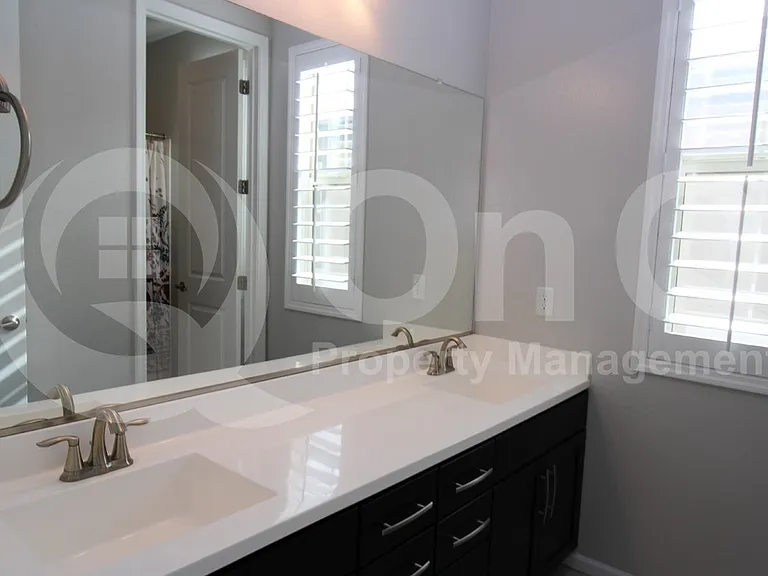 275 E Honeysuckle Pl — Photo 21
