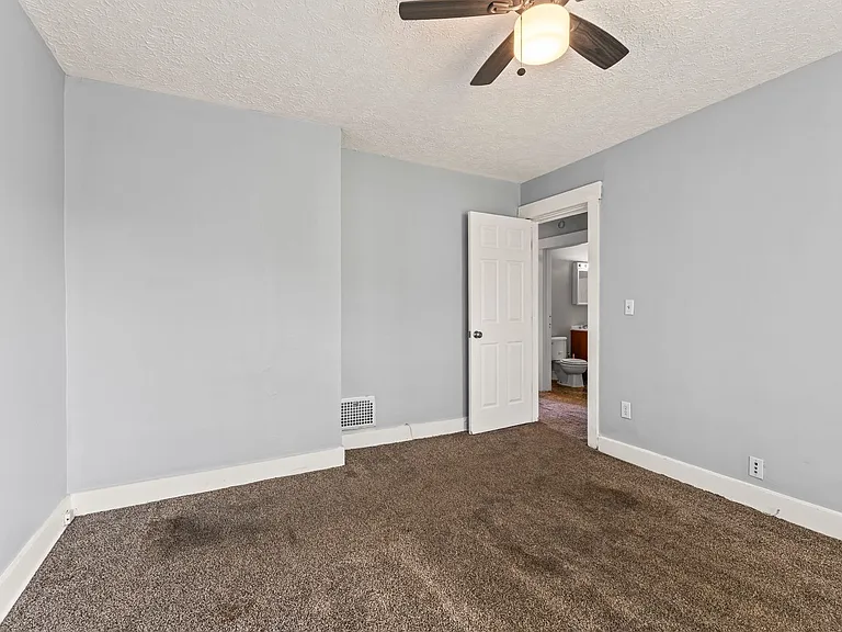 181 W Norman Ave — Photo 19