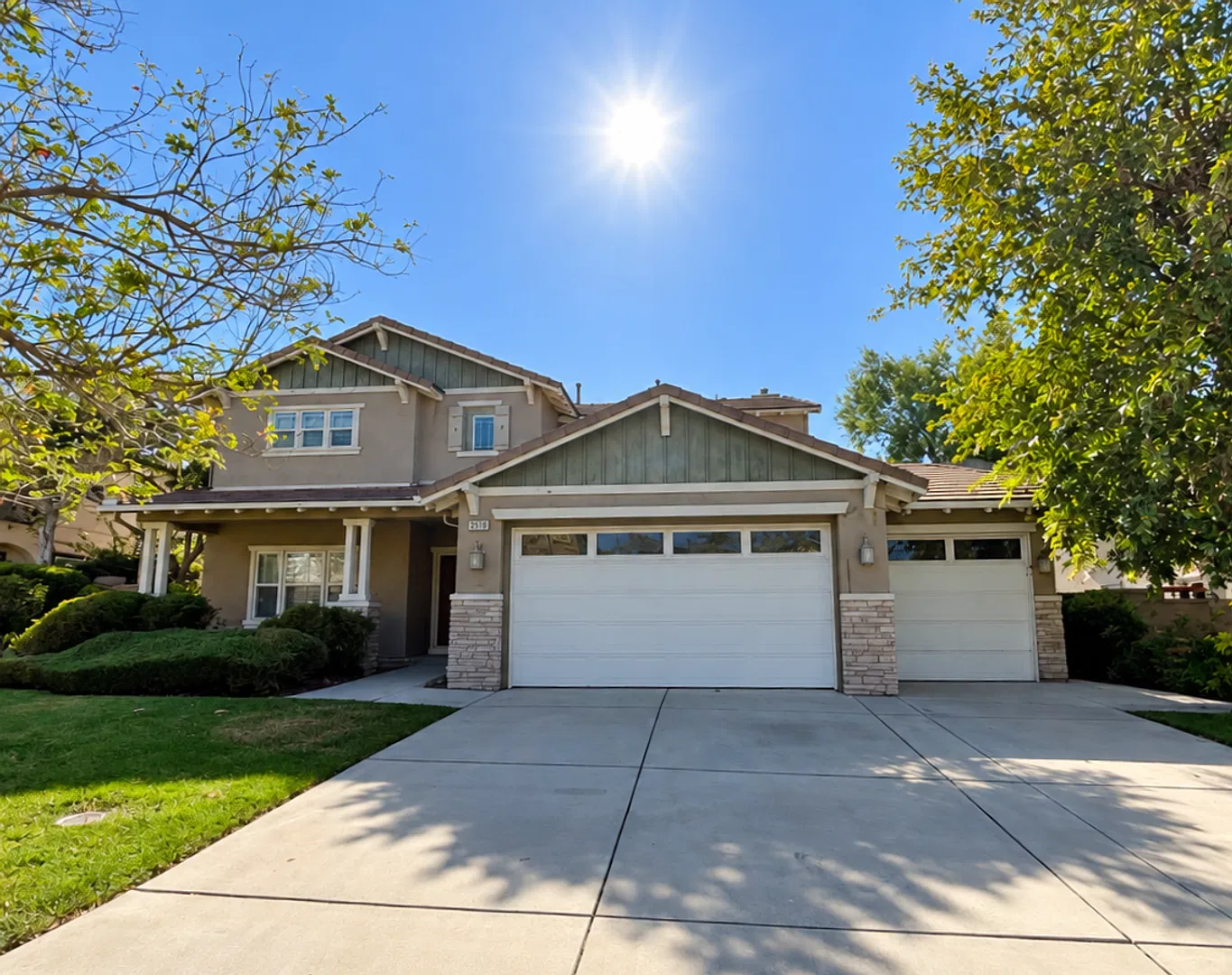 4 bed, 3 bath in Corona CA! — Photo 3