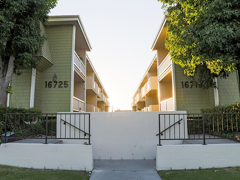 1st image of 16705 Yukon Ave APT 8