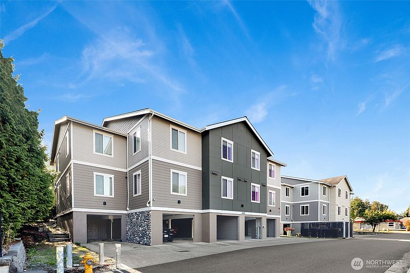 2nd image of 2002 2008 Cherry Street