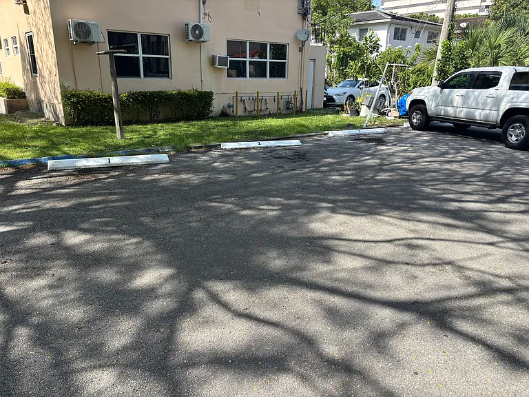 233 Phoenetia Ave #4 — Photo 25