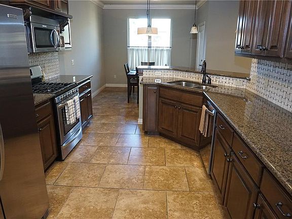 3rd image of 5613 NW 125th St