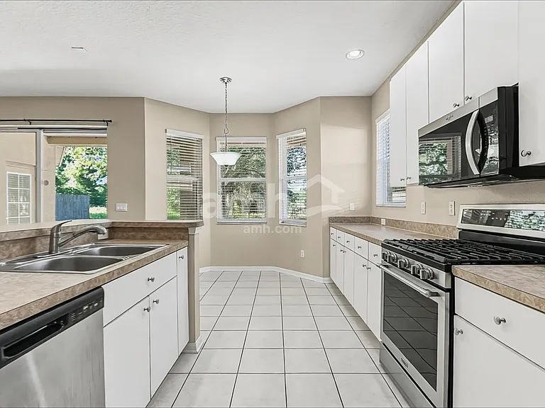 12719 Bramfield Dr — Photo 4