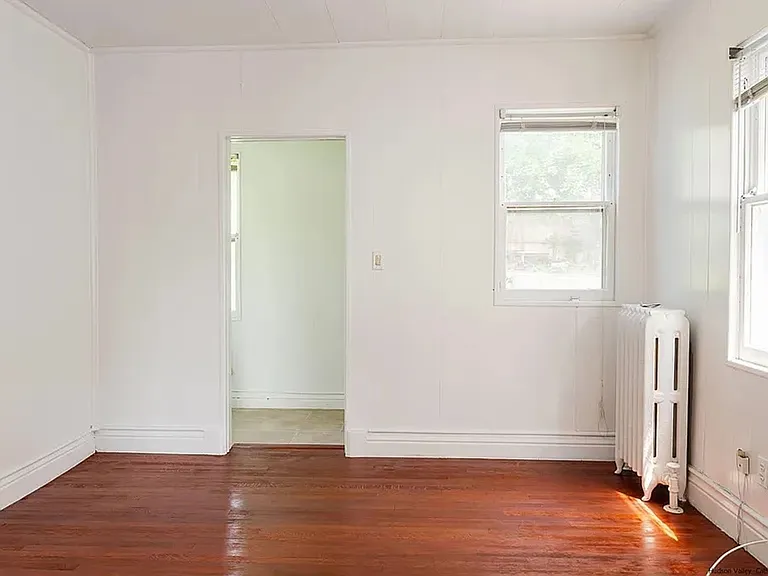 82 Prospect St — Photo 9