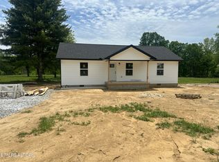 2765 Banner Springs Rd, Jamestown, TN 38556