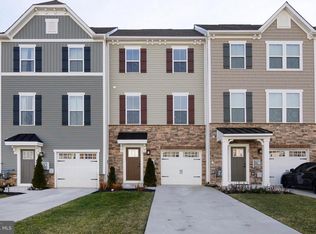 33 Roundstone Run, Woolwich Township, NJ 08085