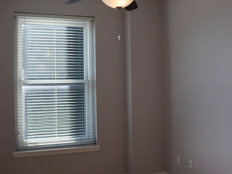 3755 Lindell Blvd #2A — Photo 12