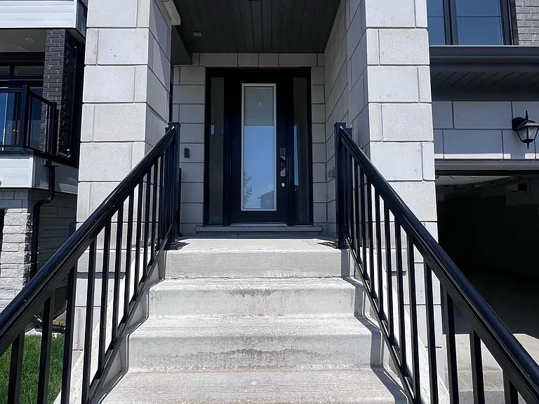 47 Bearberry Rd — Photo 2