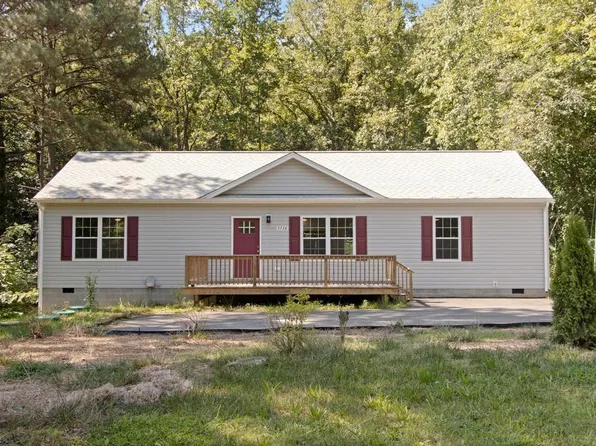 5738 Hickory Fork Rd, Gloucester, VA 23061