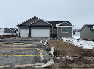 25132 Bluebird Cir, Adel, IA 50003