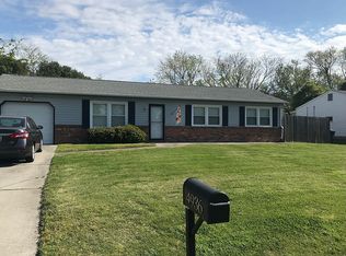 4936 Locke Ln, Virginia Beach, VA 23464
