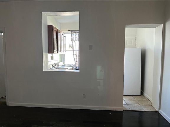 5th image of 5435 Baltimore Ave #3