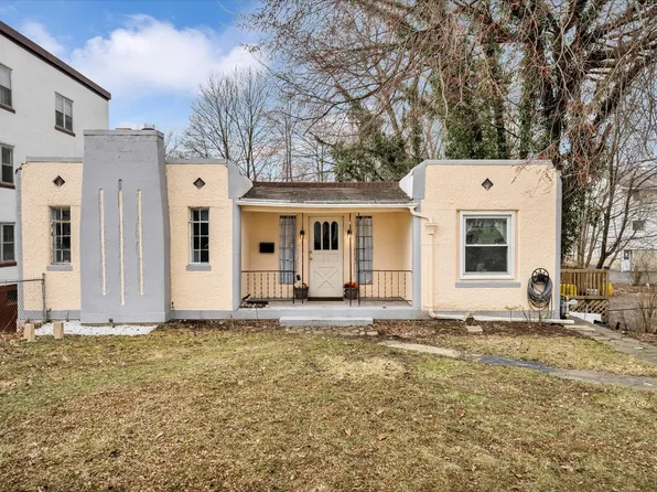 2802 North St, Endicott, NY 13760