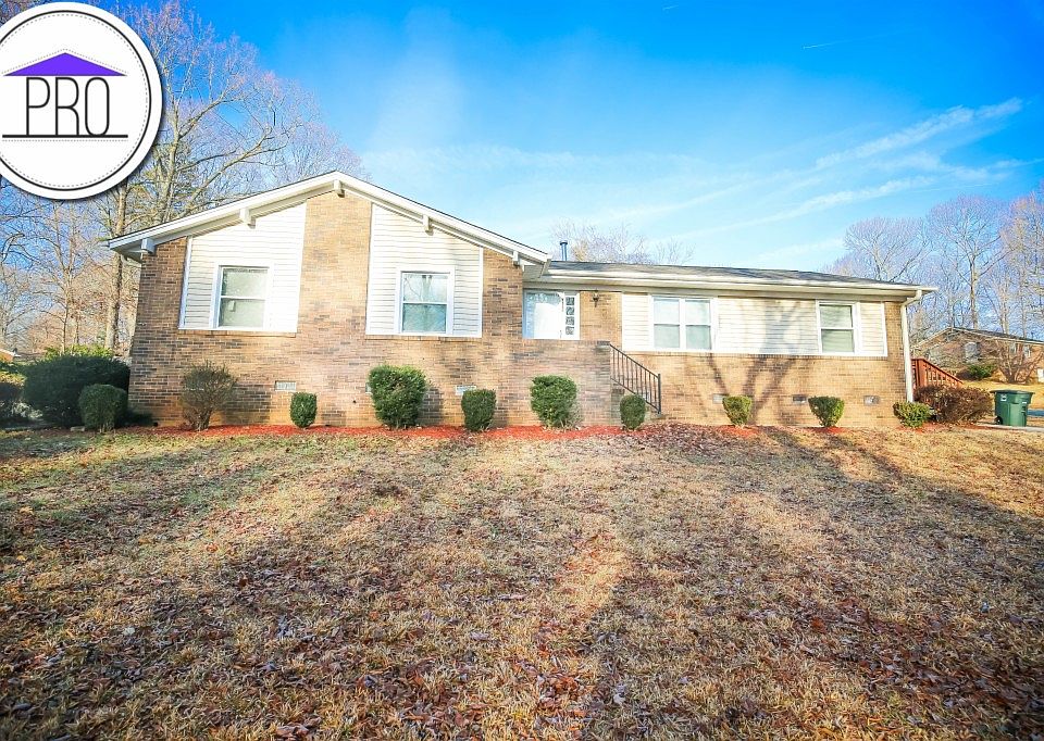 1st image of 3700 Lynhaven Dr