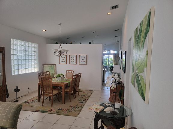 4th image of 6585 Lurais Drive