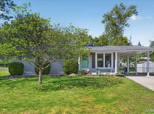 10433 Leitrim Dr, Saint Louis, MO 63123