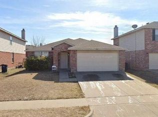 3833 Irish Setter Dr, Fort Worth, TX 76123