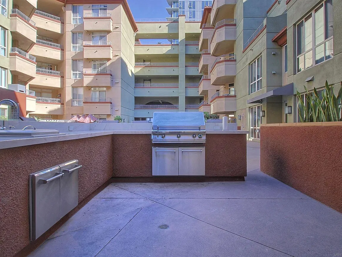 1501 Front St — Photo 4