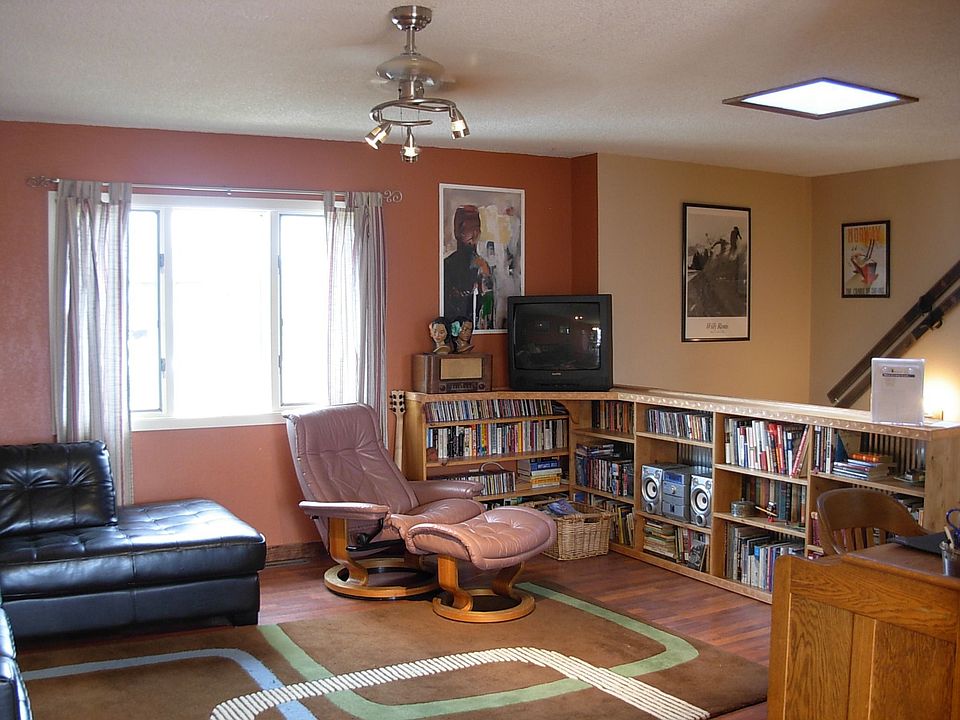 Built in bookcases