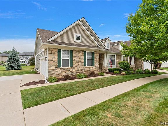 4th image of 26668 Wilton Ct