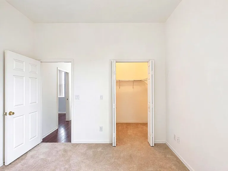 4775 8th St NE — Photo 26