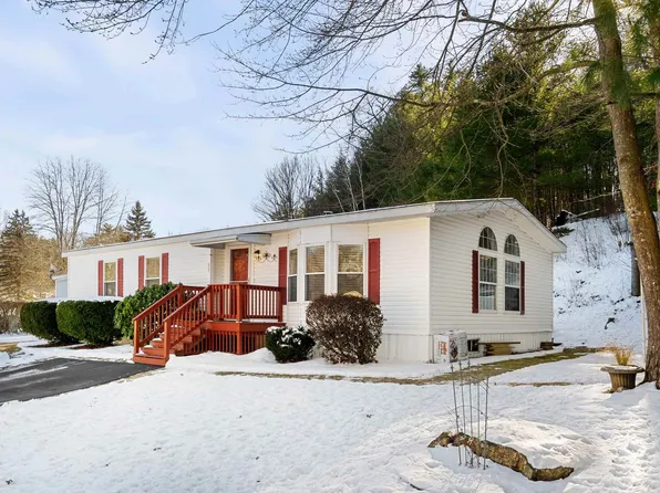 40 Zachary Drive, Hooksett, NH 03106