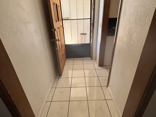 813 SW 67th St, Oklahoma City, OK 73139