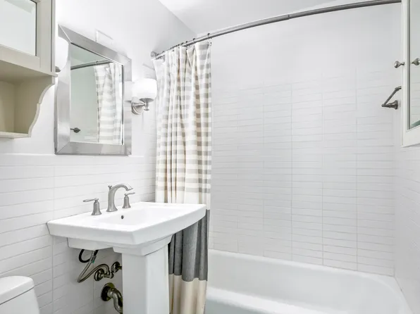 330 Third Avenue image 5 of 5