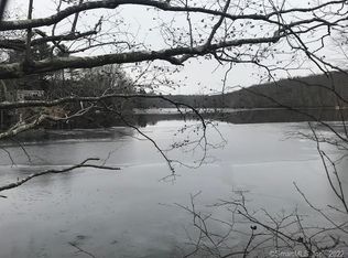 133 Cook Hill Rd, Jewett City, CT 06351