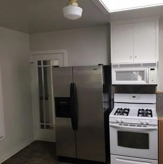1002 NW Lawnridge Ave — Photo 11