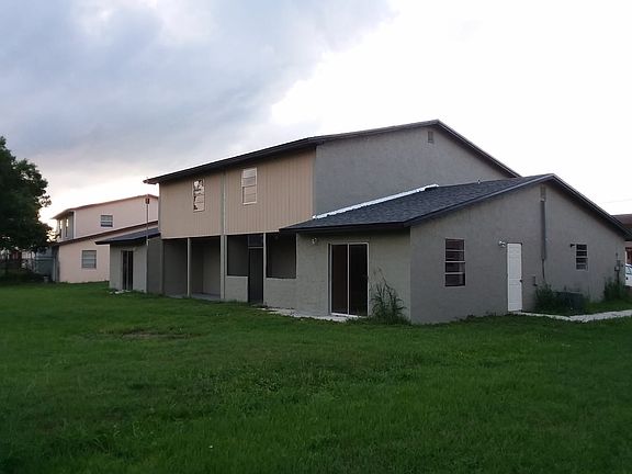 3rd image of 797 Lucaya Dr