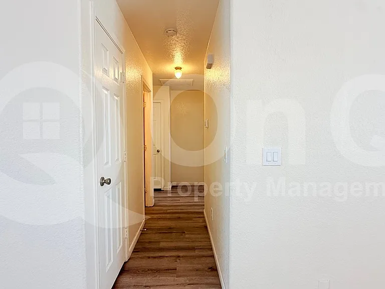 25 W 16th Ave — Photo 18