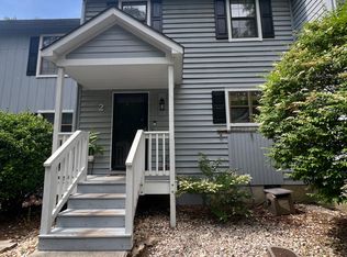 2 Willow Bridge Dr APT 2, Durham, NC 27707