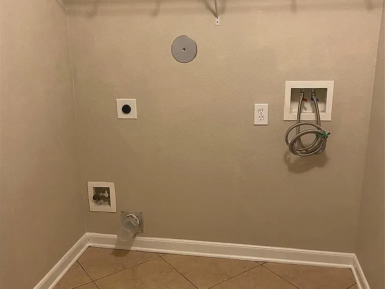 6614 Providence View Ln — Photo 10