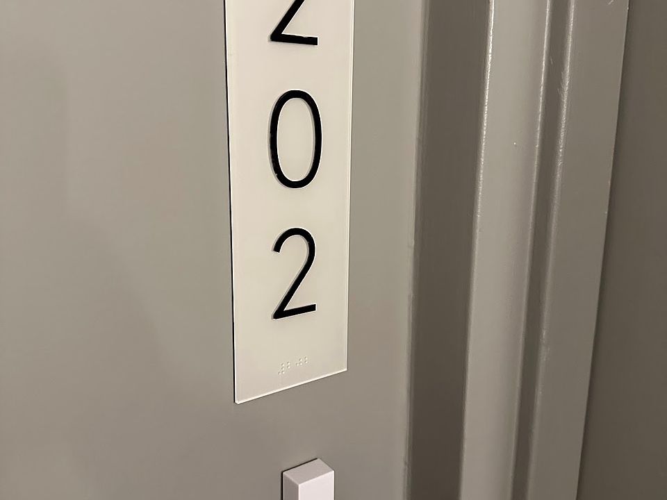 1st image of 118 Monroe St APT 202